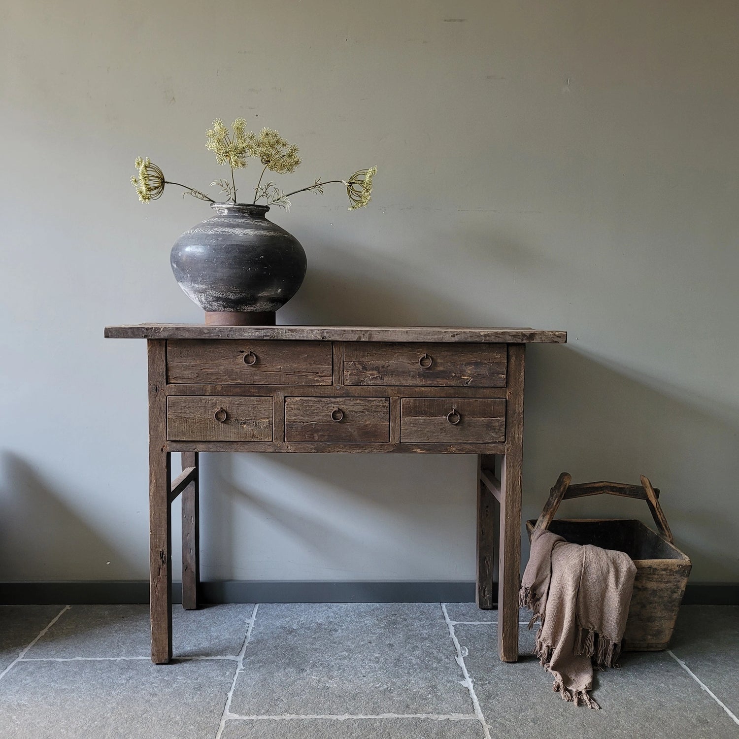 Sidetables