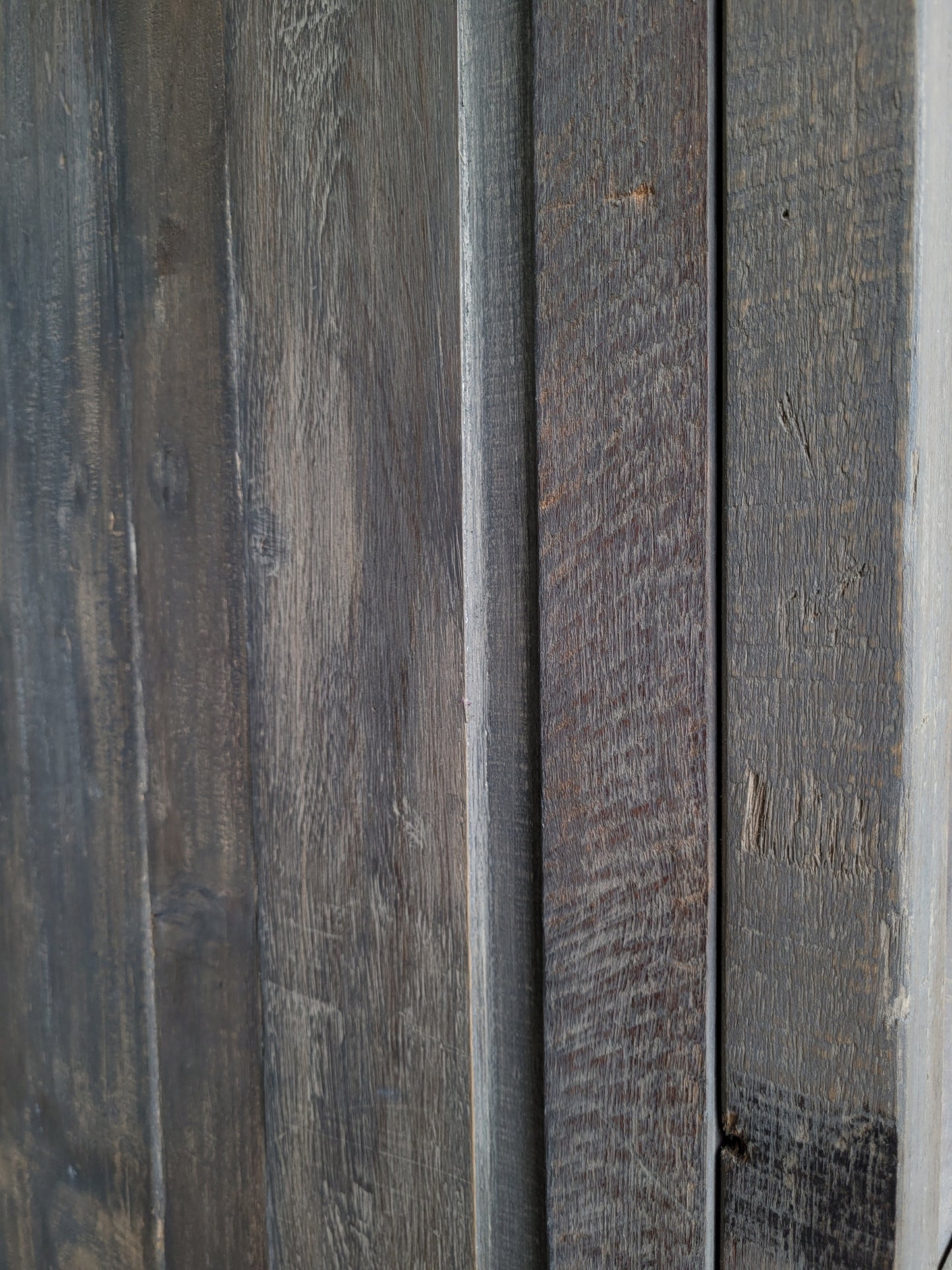 Hoge eendeurs kast oud hout driftwood sober