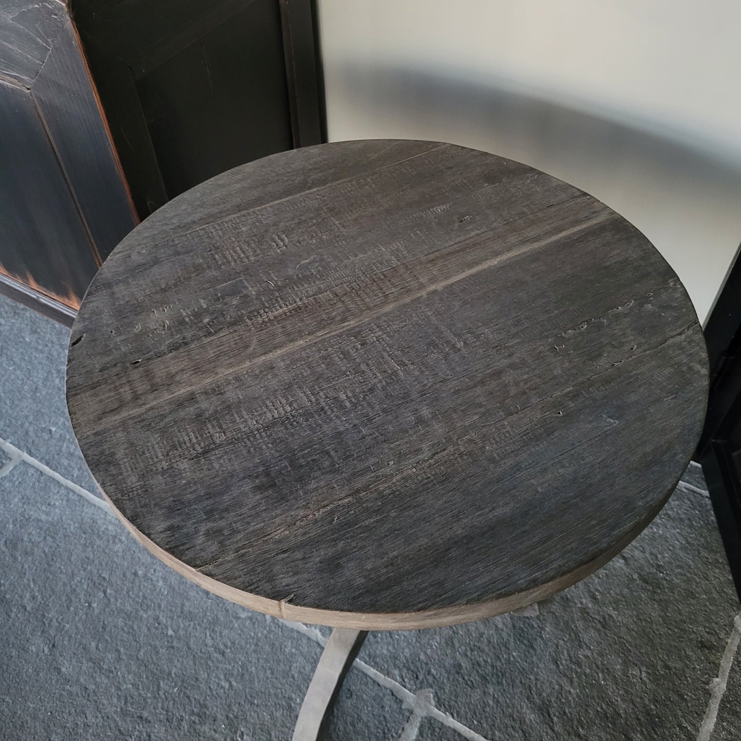 Wijntafel sober vergrijsd hout (bestelbaar)