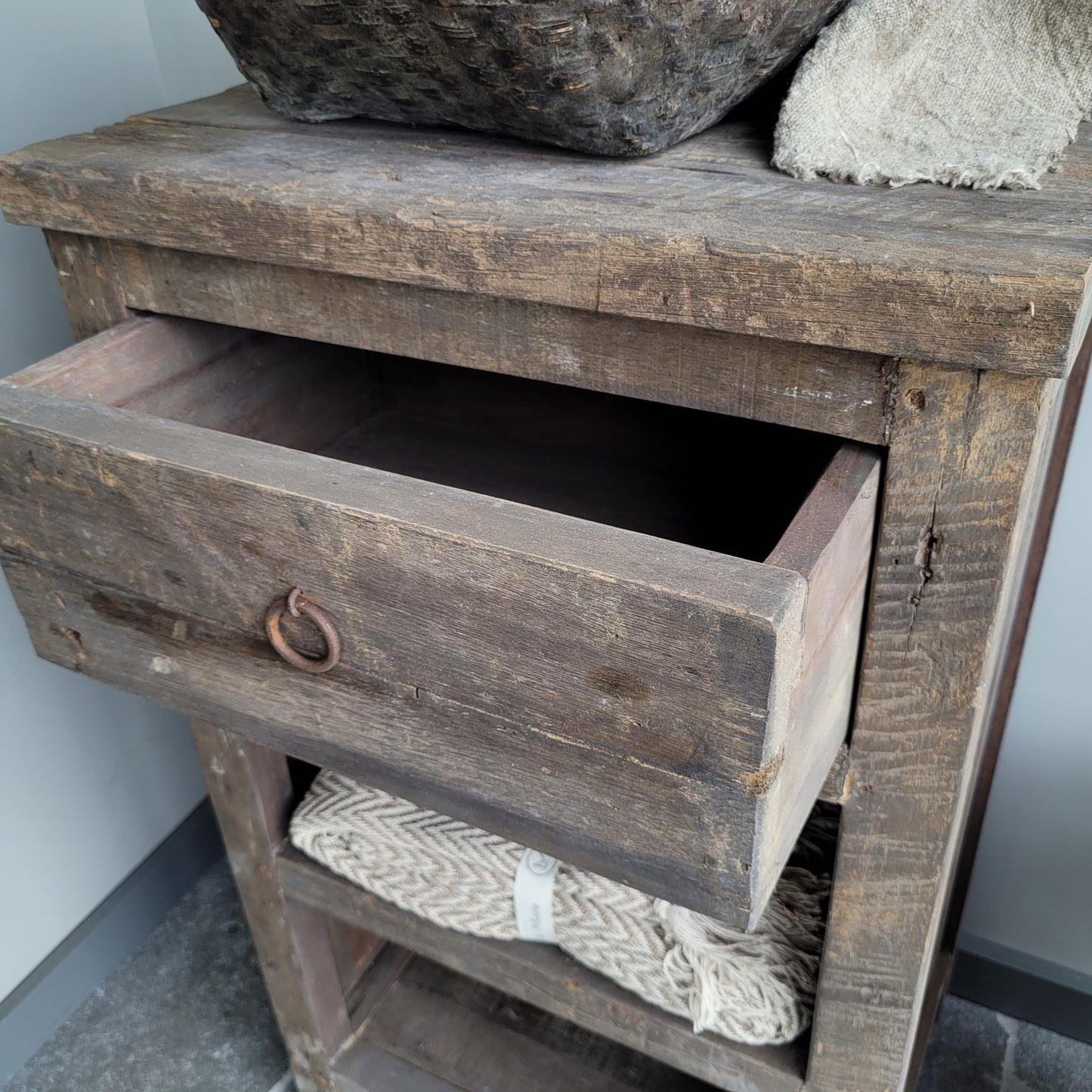 Sidetable dressoir oud hout driftwood 1 lade Kota