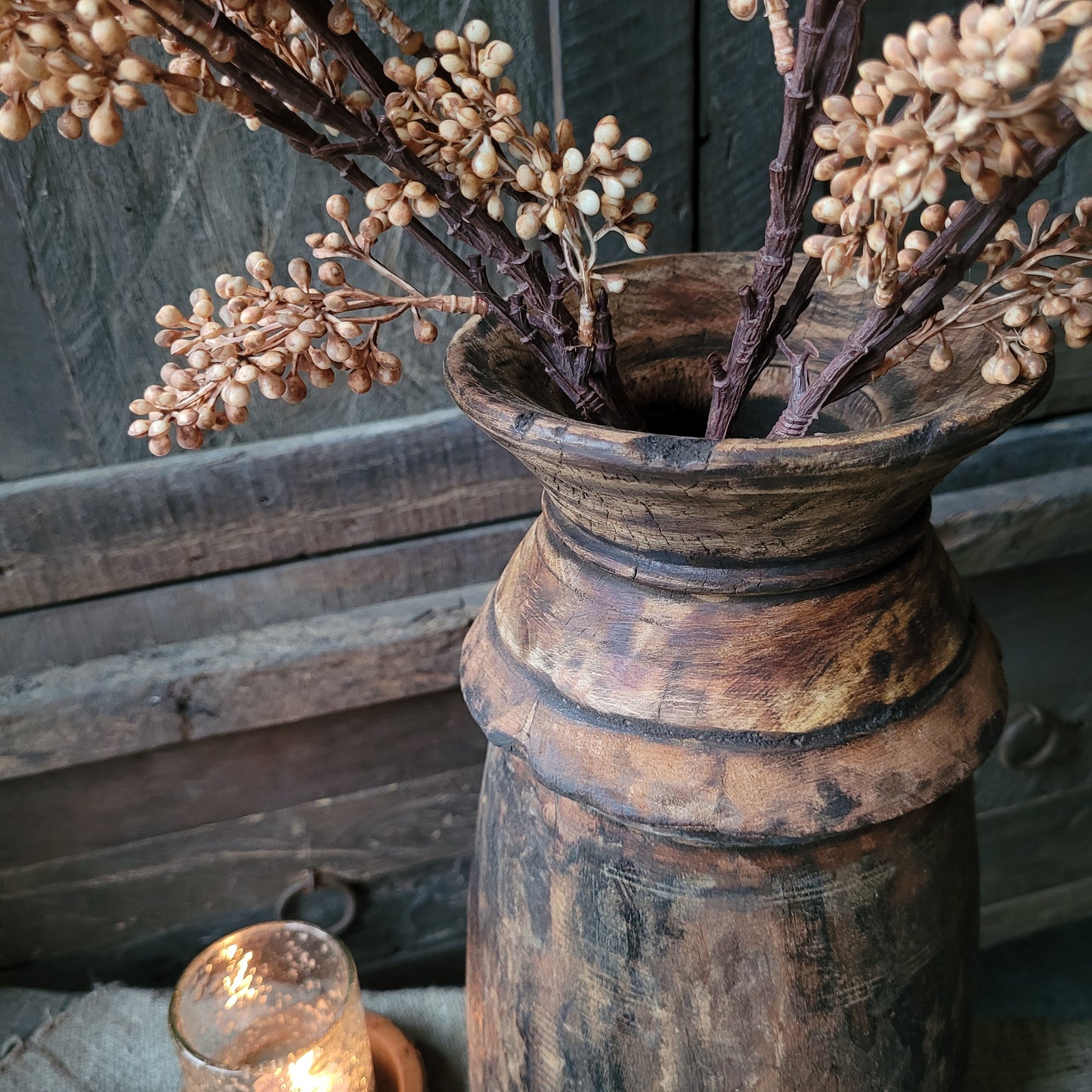 Oud houten nepalese kruik nr. 40