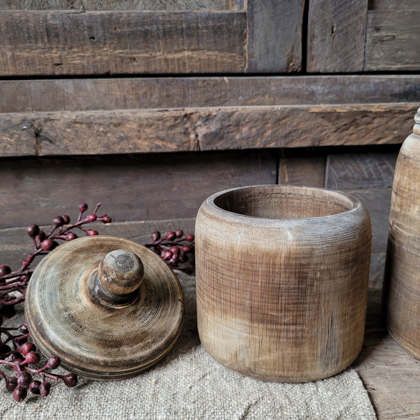 Houten pot met deksel S