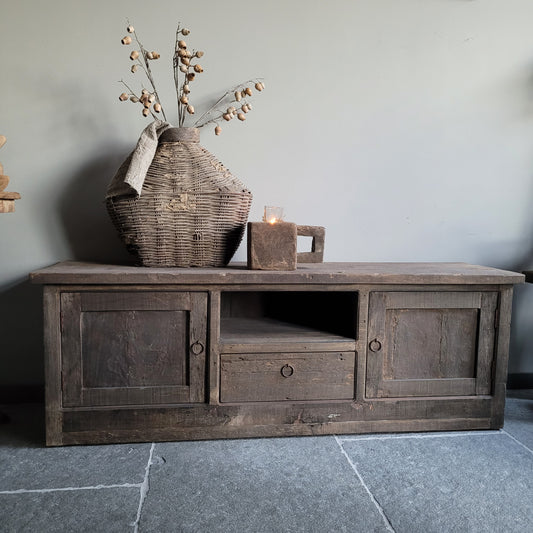 Tv meubel | dressoir oud hout driftwood paneeldeurtjes