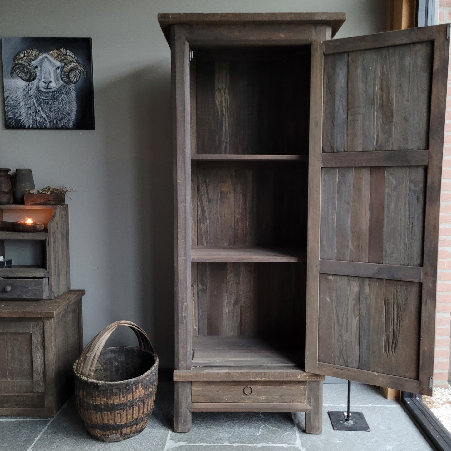 Eendeurs kast met lade oud hout driftwood