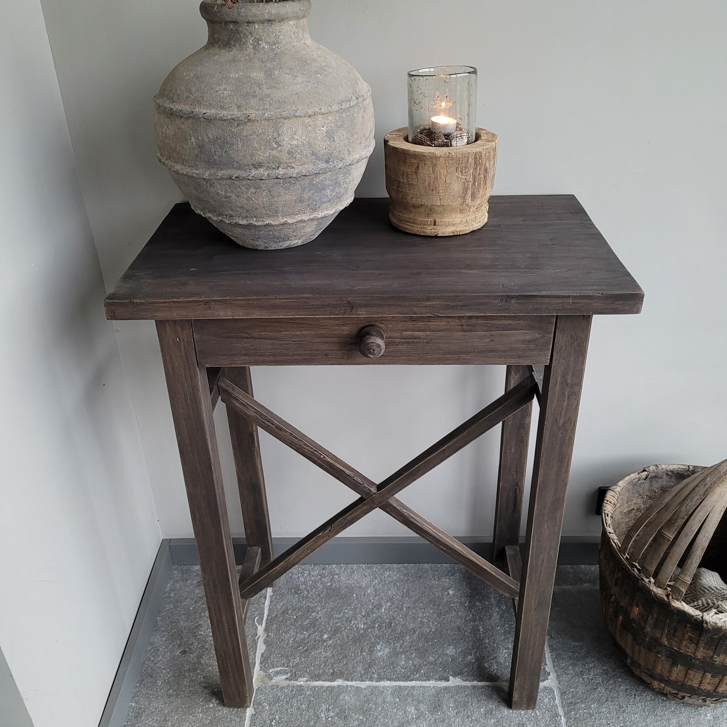 Sidetable Vintage sober vergrijsd