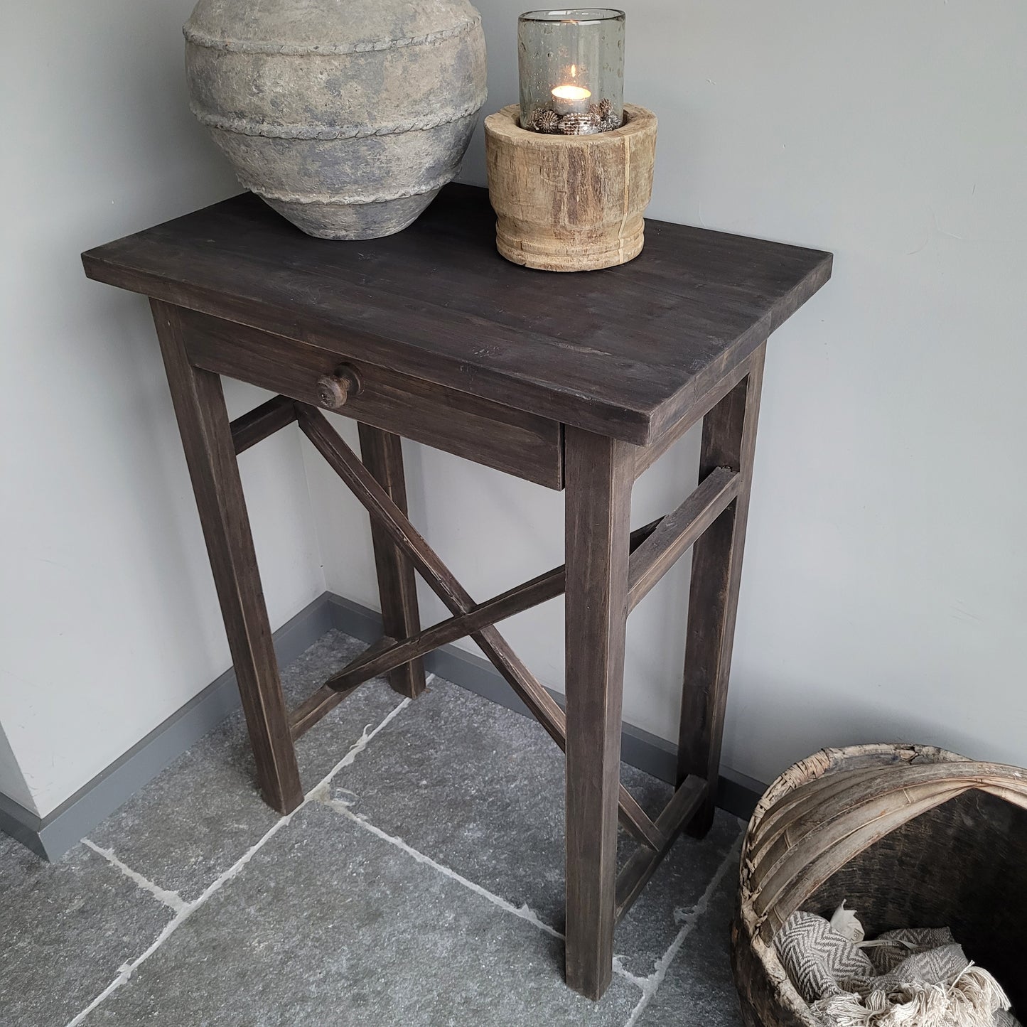 Sidetable Vintage sober vergrijsd