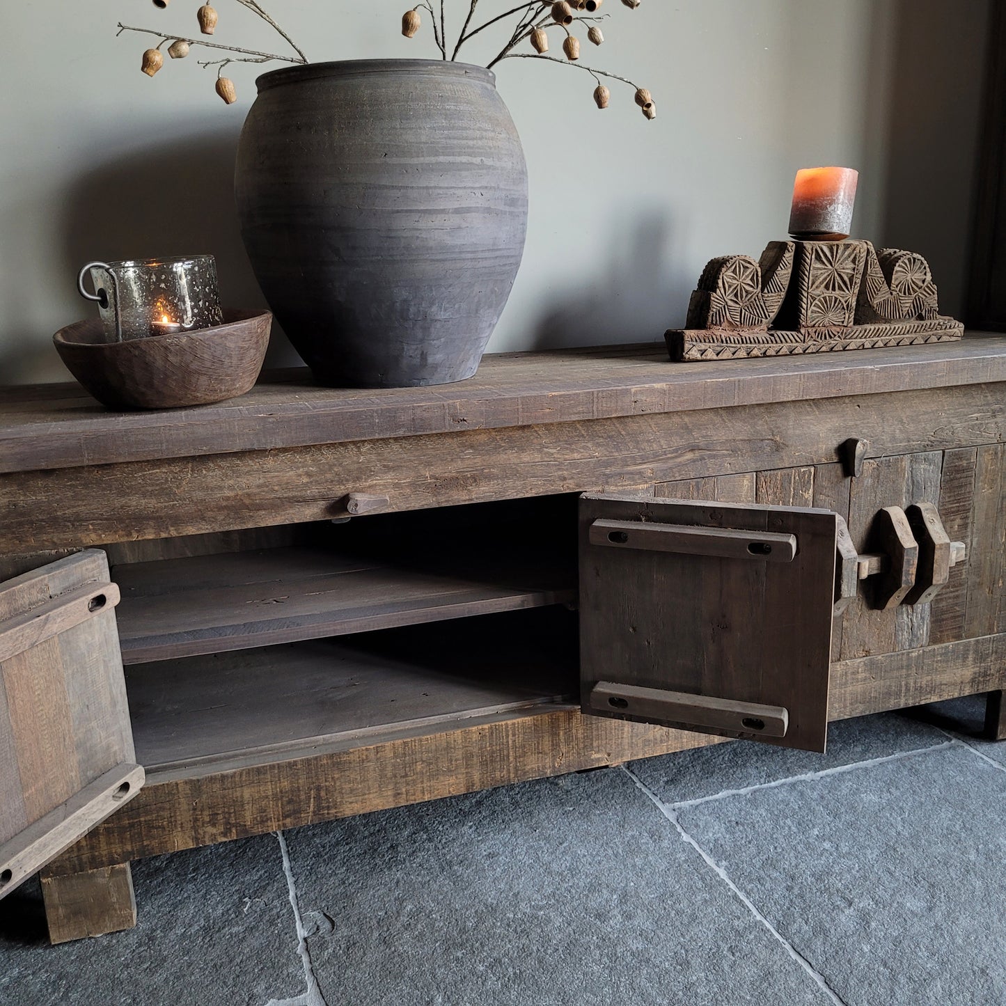 Tv meubel | dressoir oud hout driftwood schuifslot