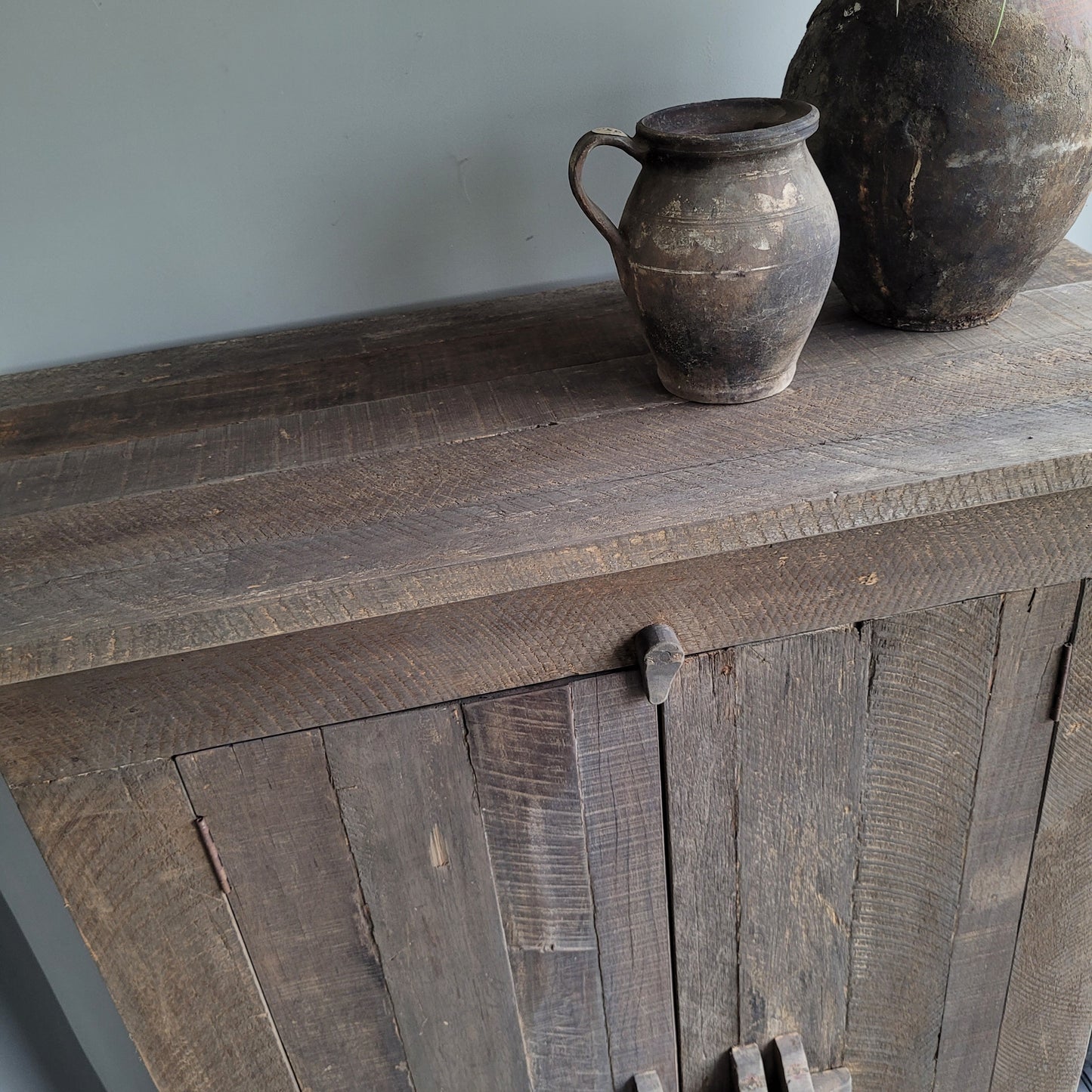 Meidenkast schuifslot | oud hout driftwood