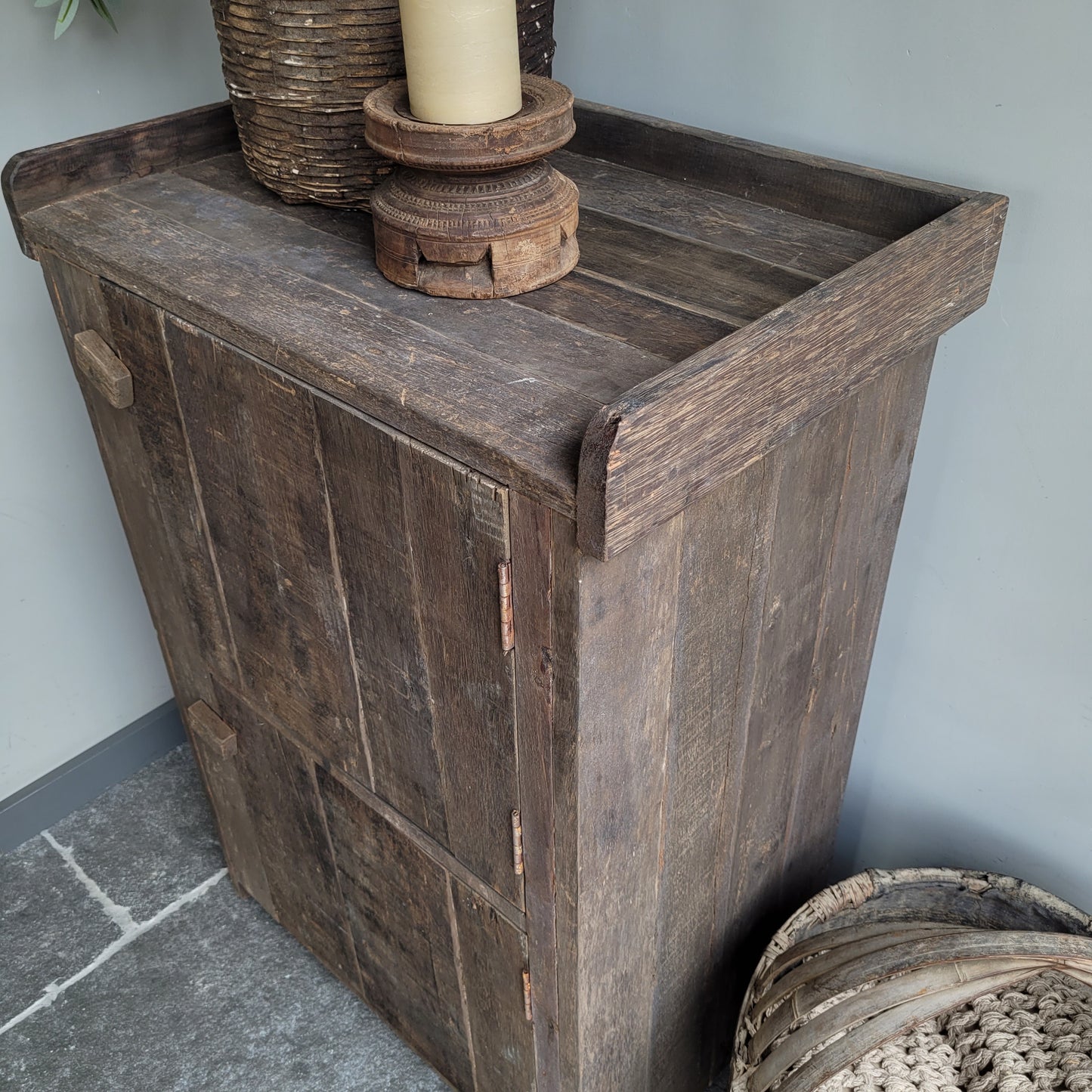 Kastje 2-deurs oud hout driftwood