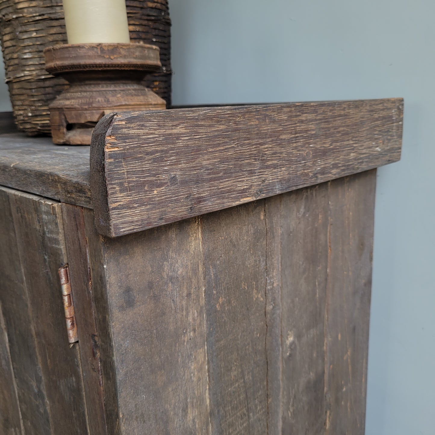 Kastje 2-deurs oud hout driftwood