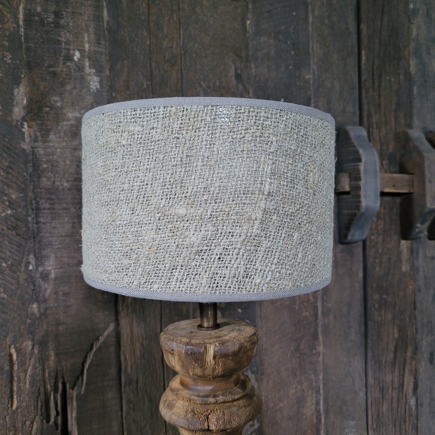 Houten baluster tafellamp M incl. shabby kap