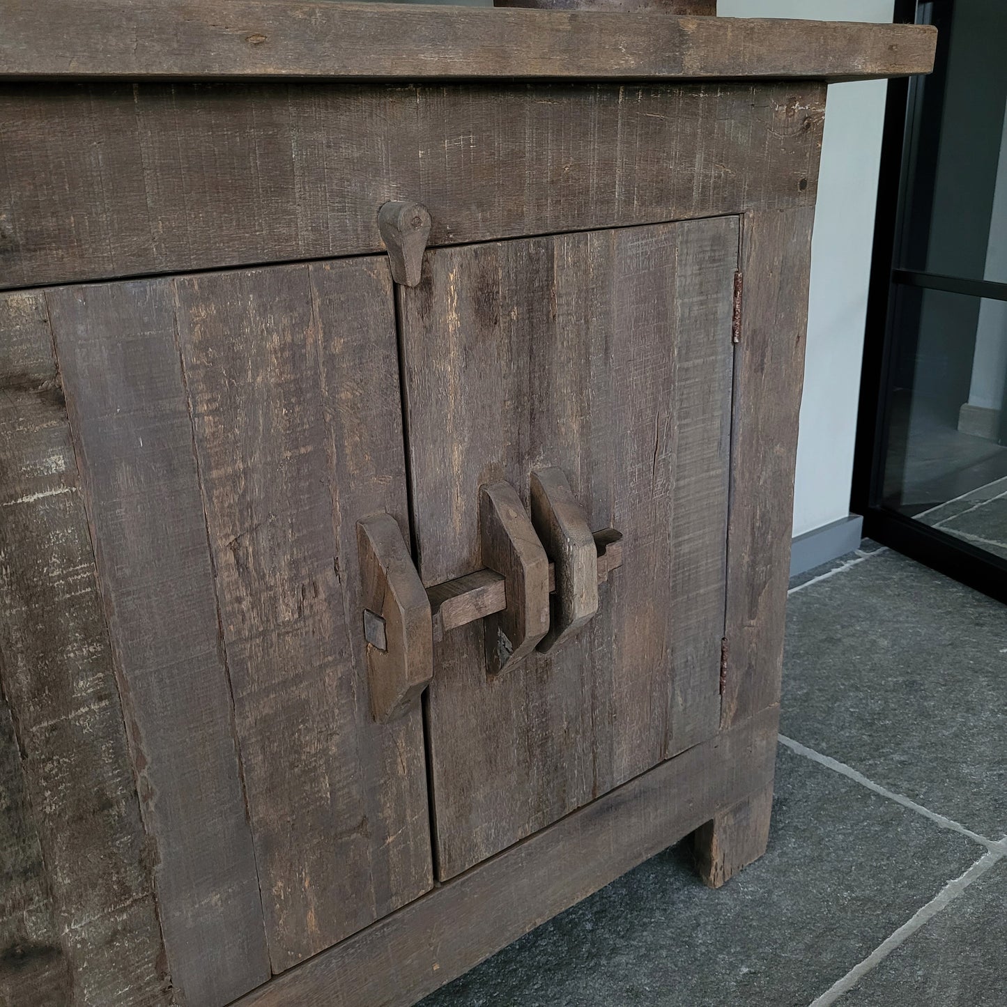 Dressoir oud hout driftwood schuifslot