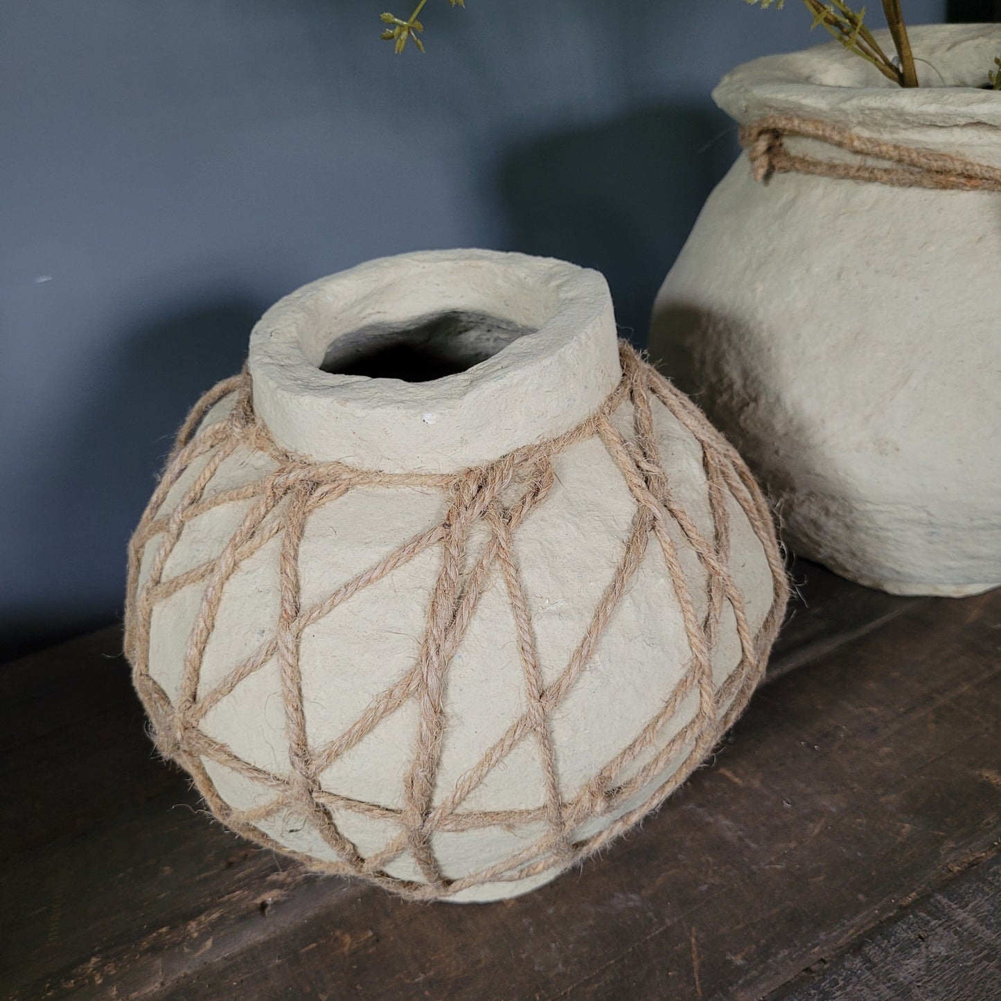 Kruik uniek papier machè links