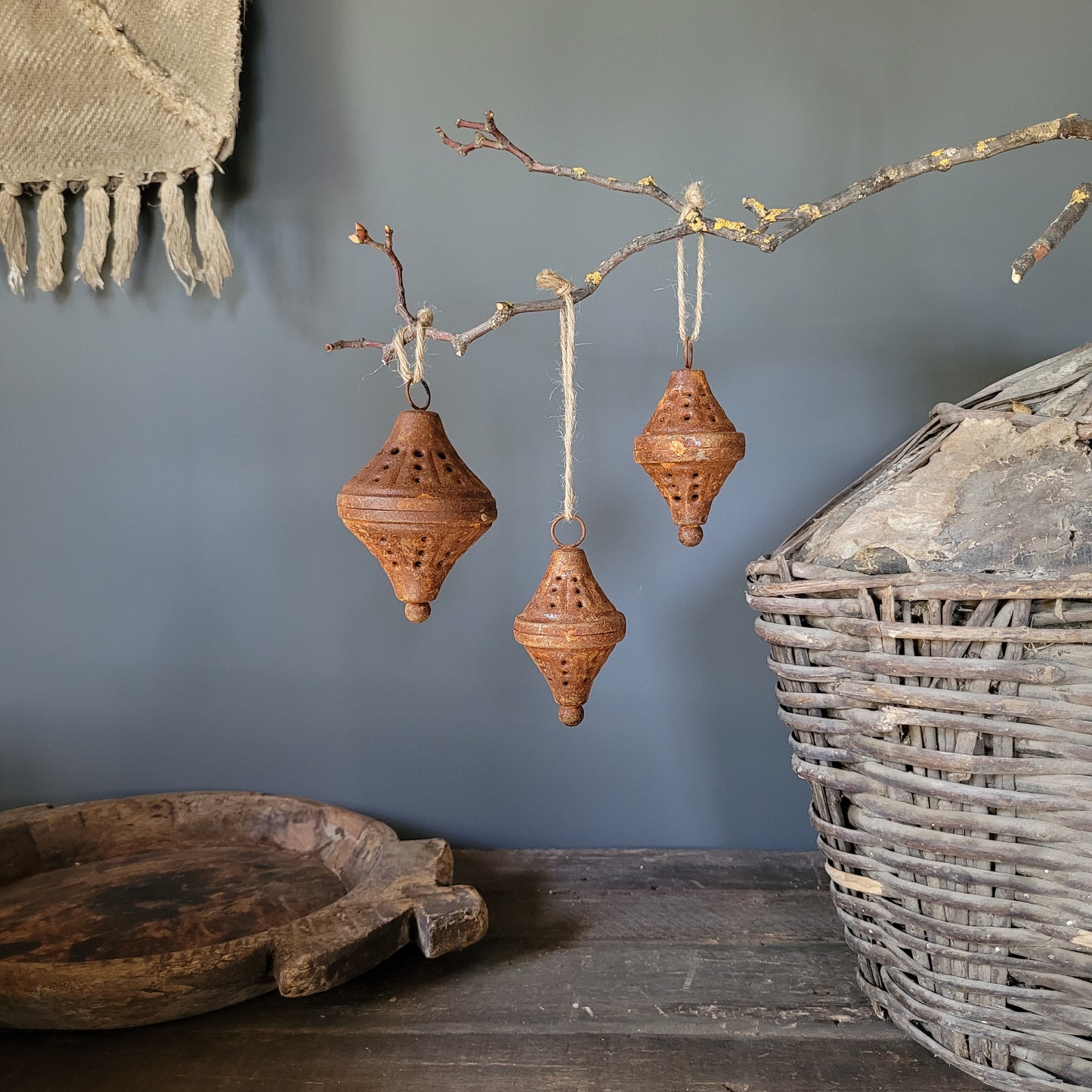 Roestige hanger S