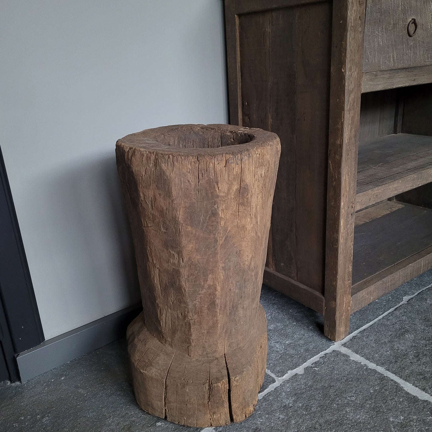 Uniek oud houten vijzel XL