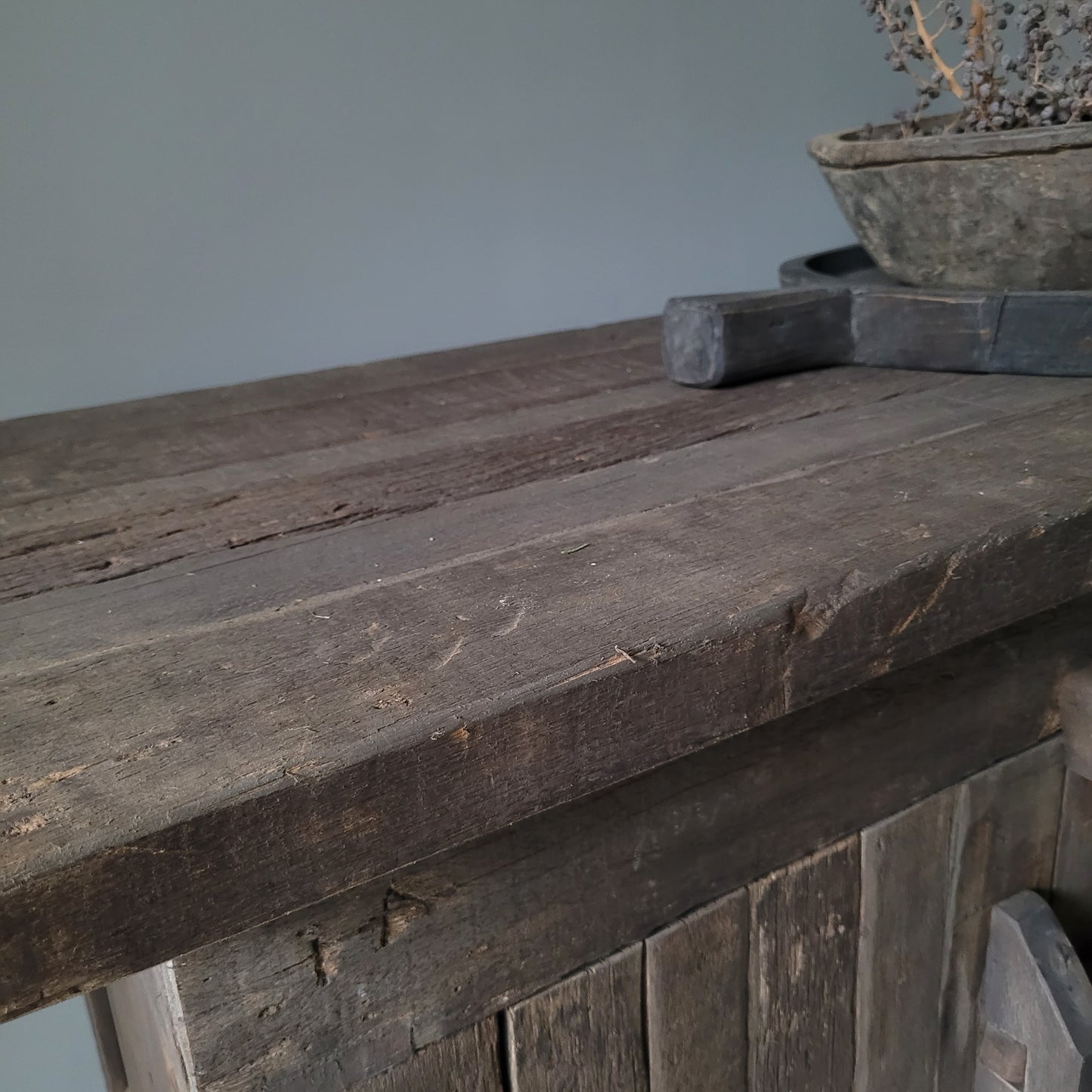 Tv meubel | kastje oud hout driftwood schuifslot