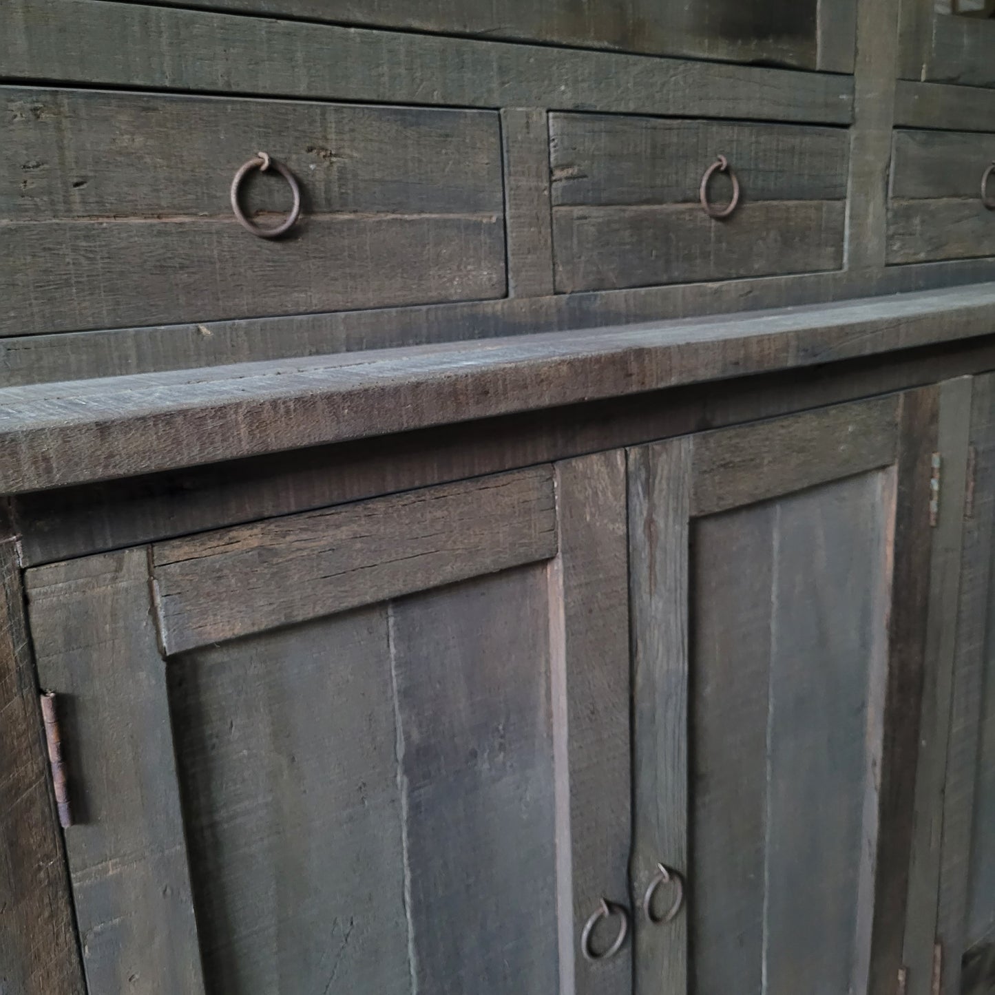 Buffetkast | vitrinekast driftwood oud hout