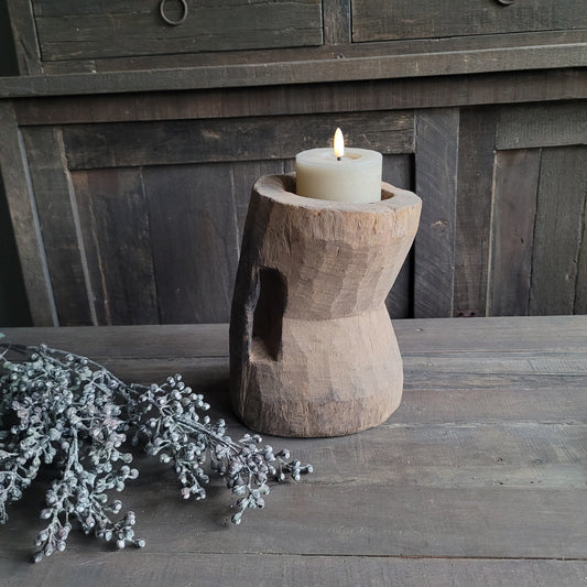 Uniek oud houten vijzel met handvat