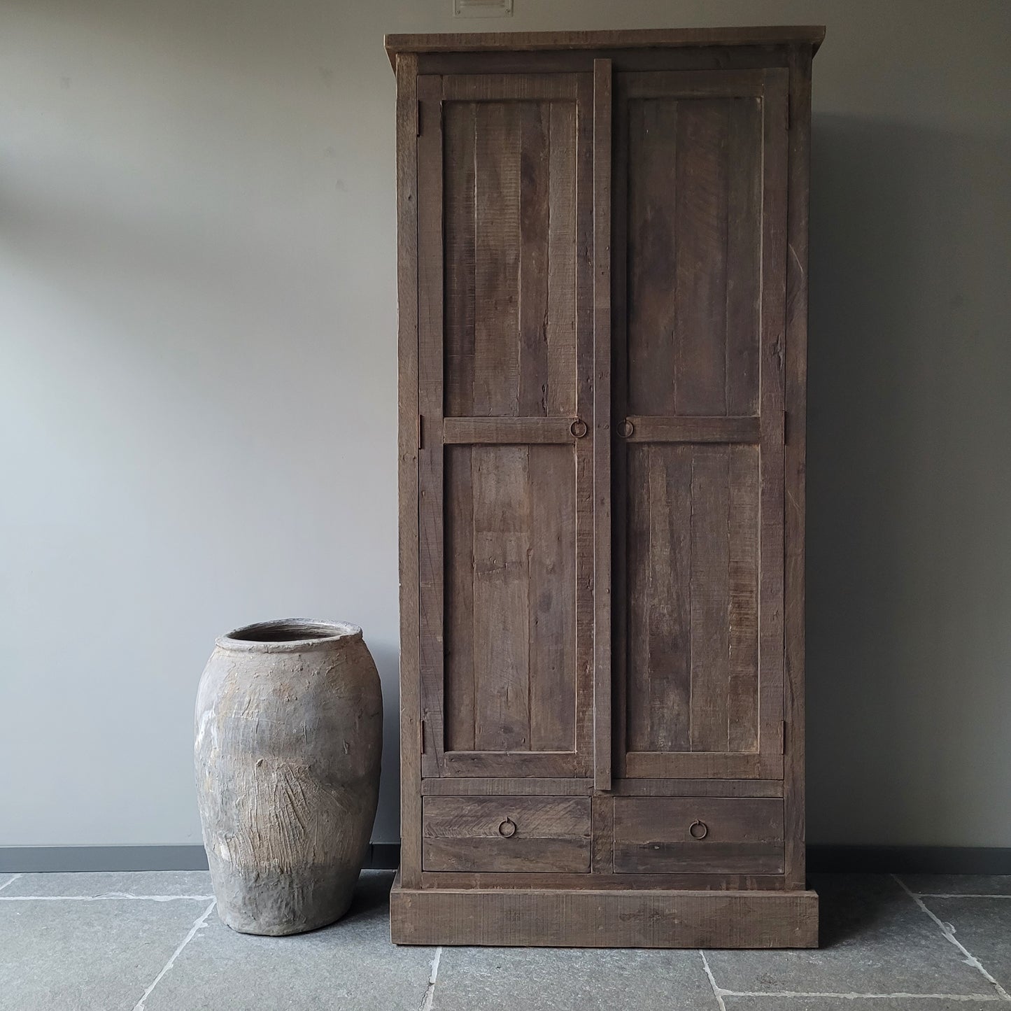 Kast driftwood oud hout 2-deurs/lades