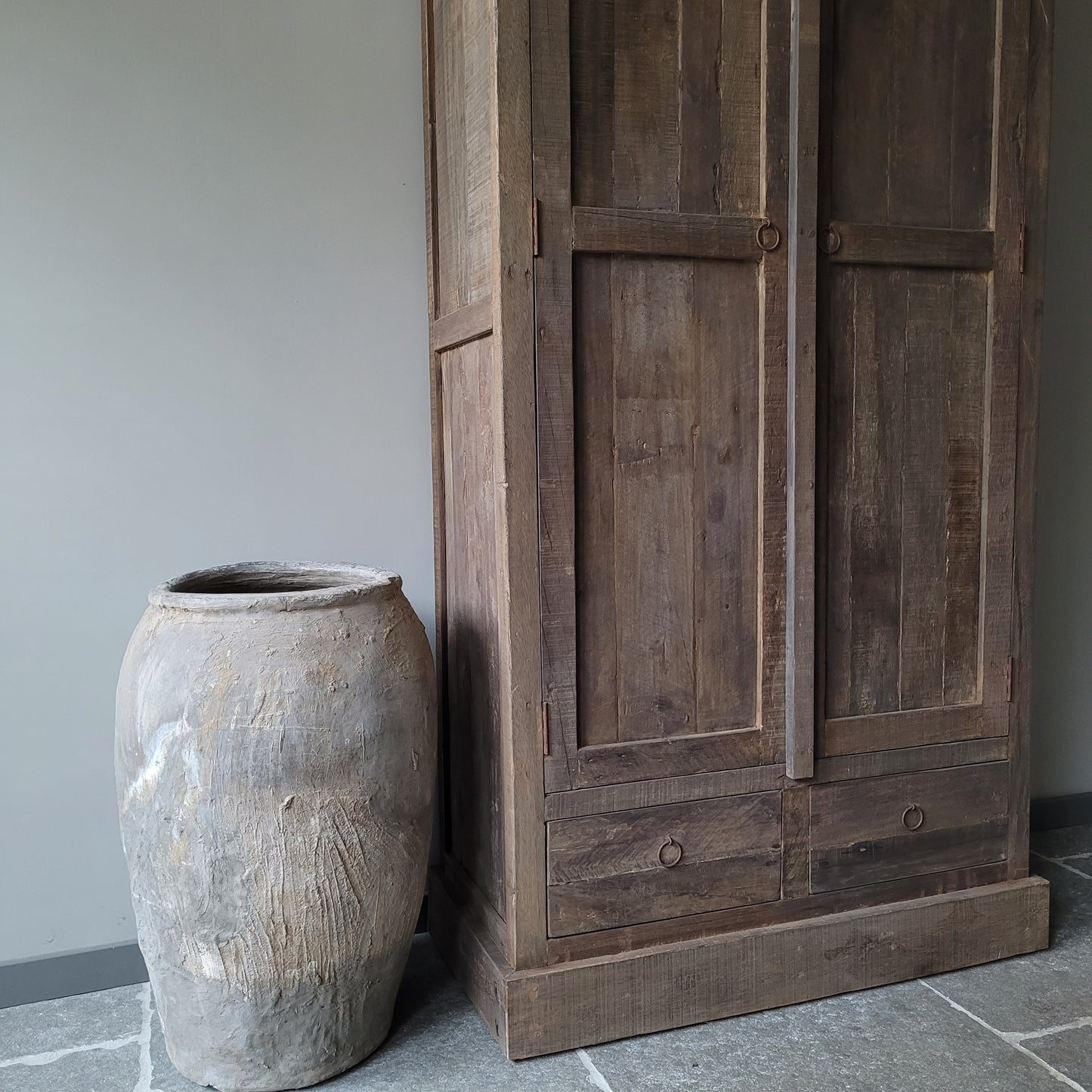 Kast driftwood oud hout 2-deurs/lades