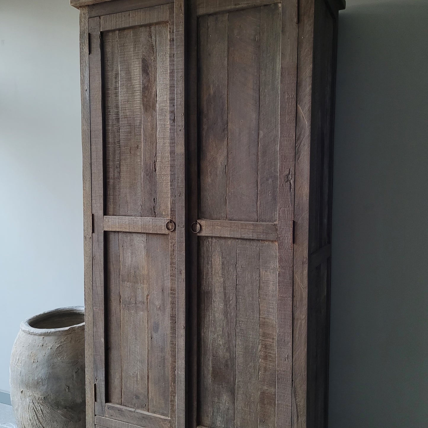 Kast driftwood oud hout 2-deurs/lades
