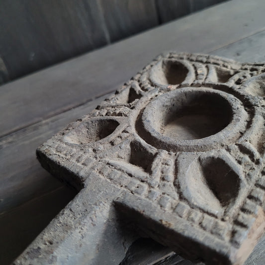 Uniek oud houten theelicht houder