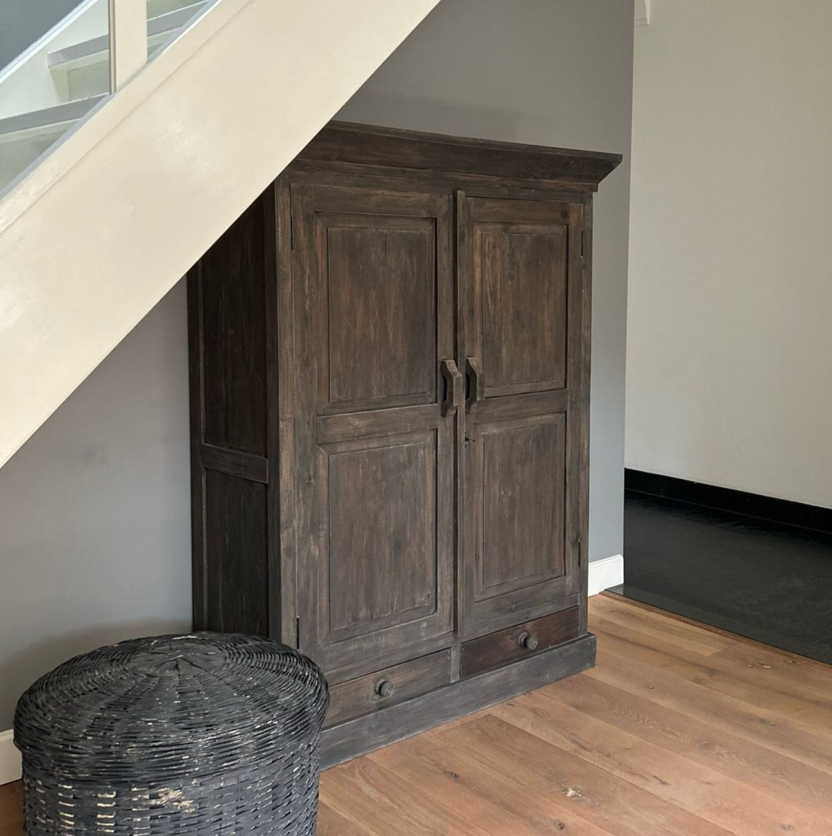 Tweedeurs kast 2 lades Vintage sober vergrijsd