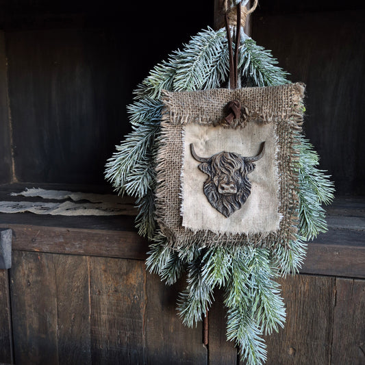 Handgemaakt jute hooglander hanger San7 kerst