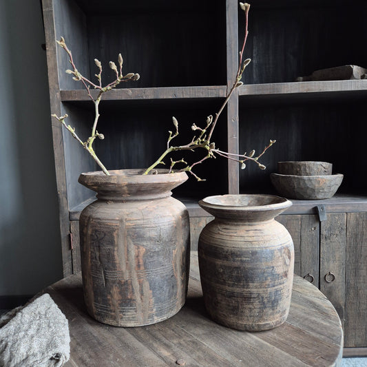 Oud houten kruik nr. 104 (links)