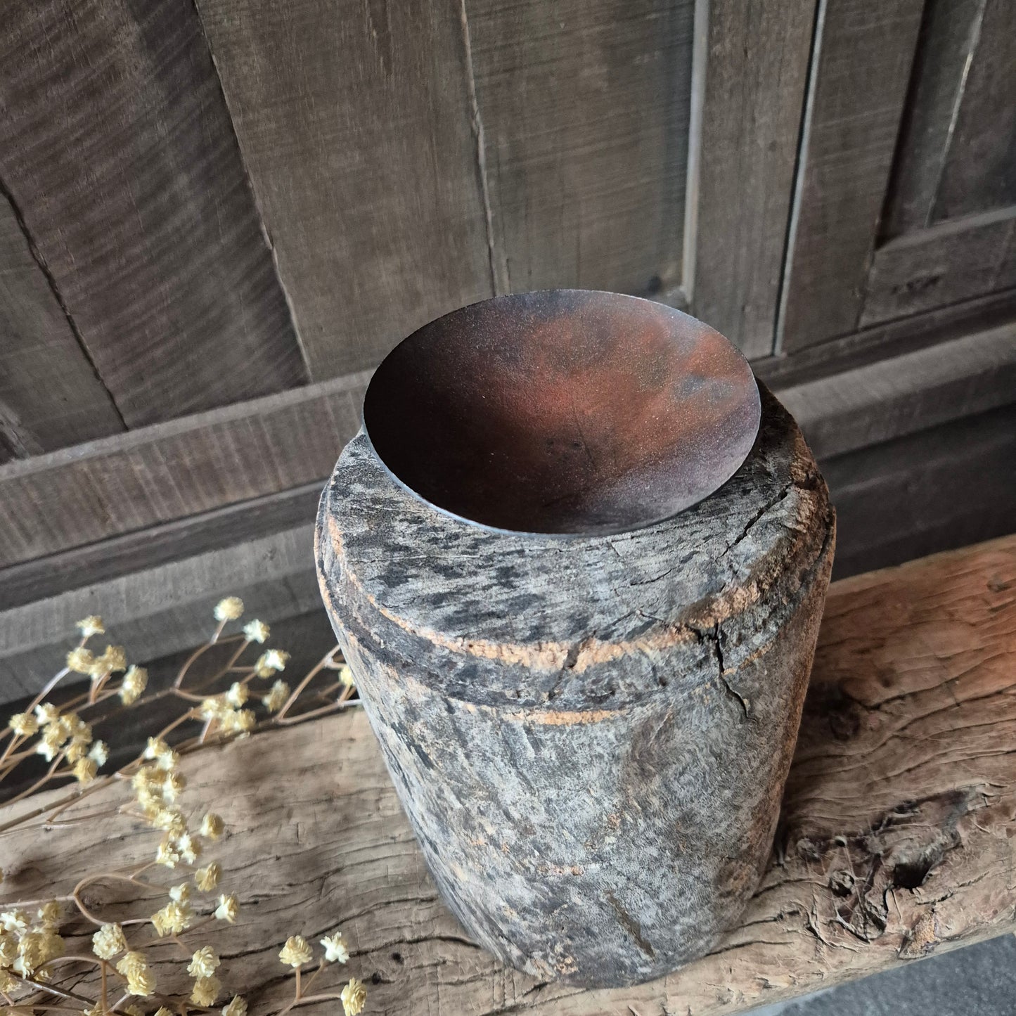 Uniek oud houten kandelaar nr. 17