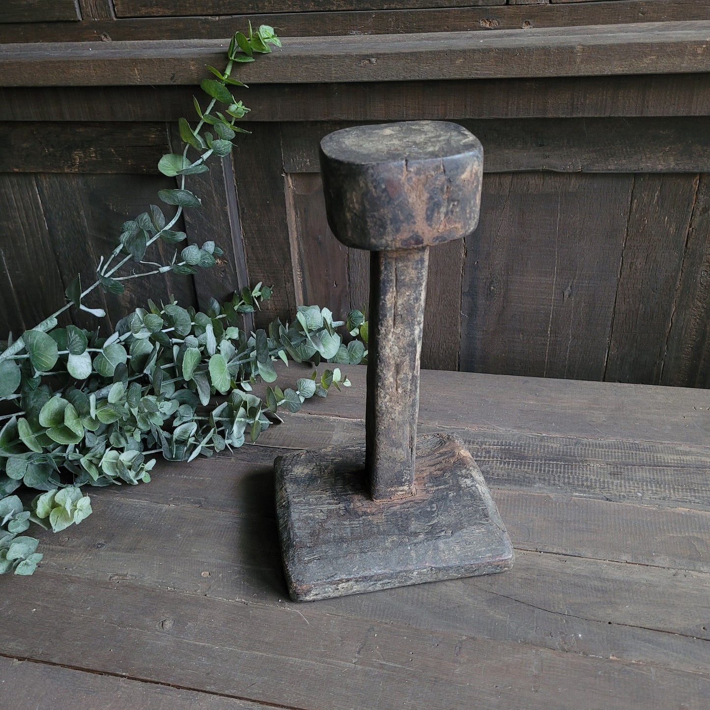 Uniek oud houten kandelaar