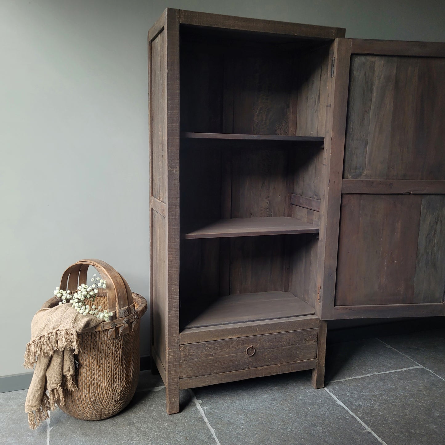 Eendeurs kast met lade driftwood