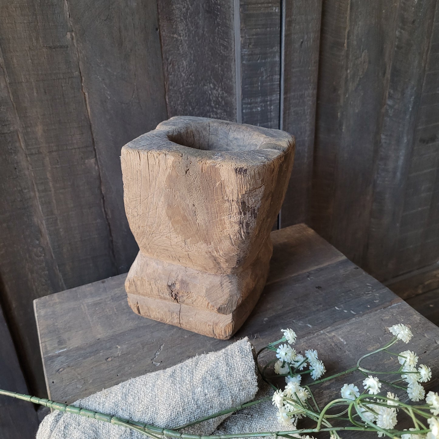 Uniek oud houten vijzel