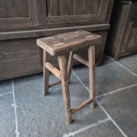 Uniek oud houten Chinese kruk nr. 13