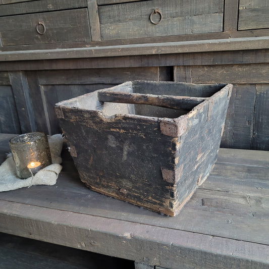 Uniek oud houten rijstbak met handvat