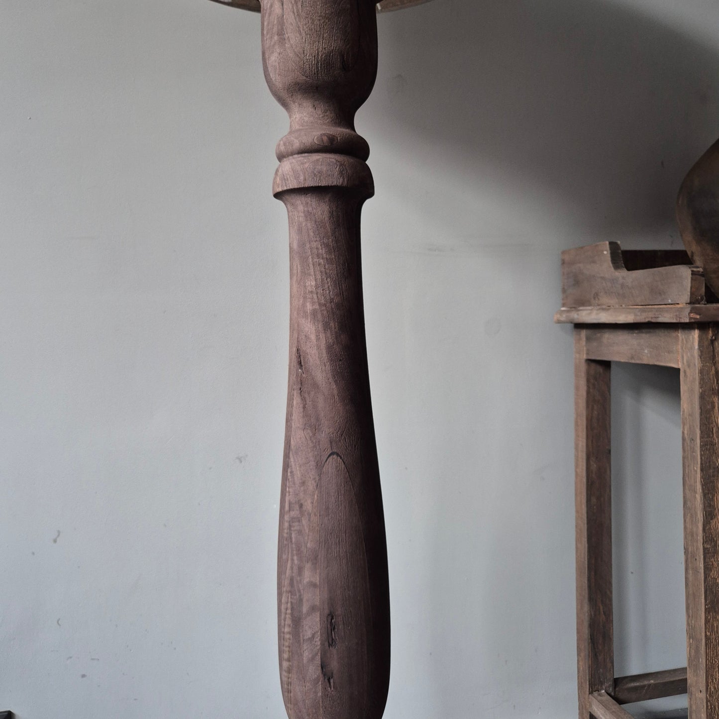 Houten baluster vloerlamp Umber incl. shabby kap | rond