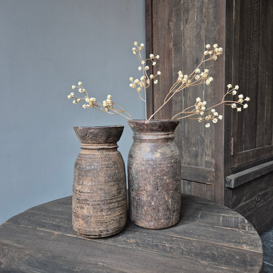 Oud houten nepalese kruik nr. 117 (rechts)