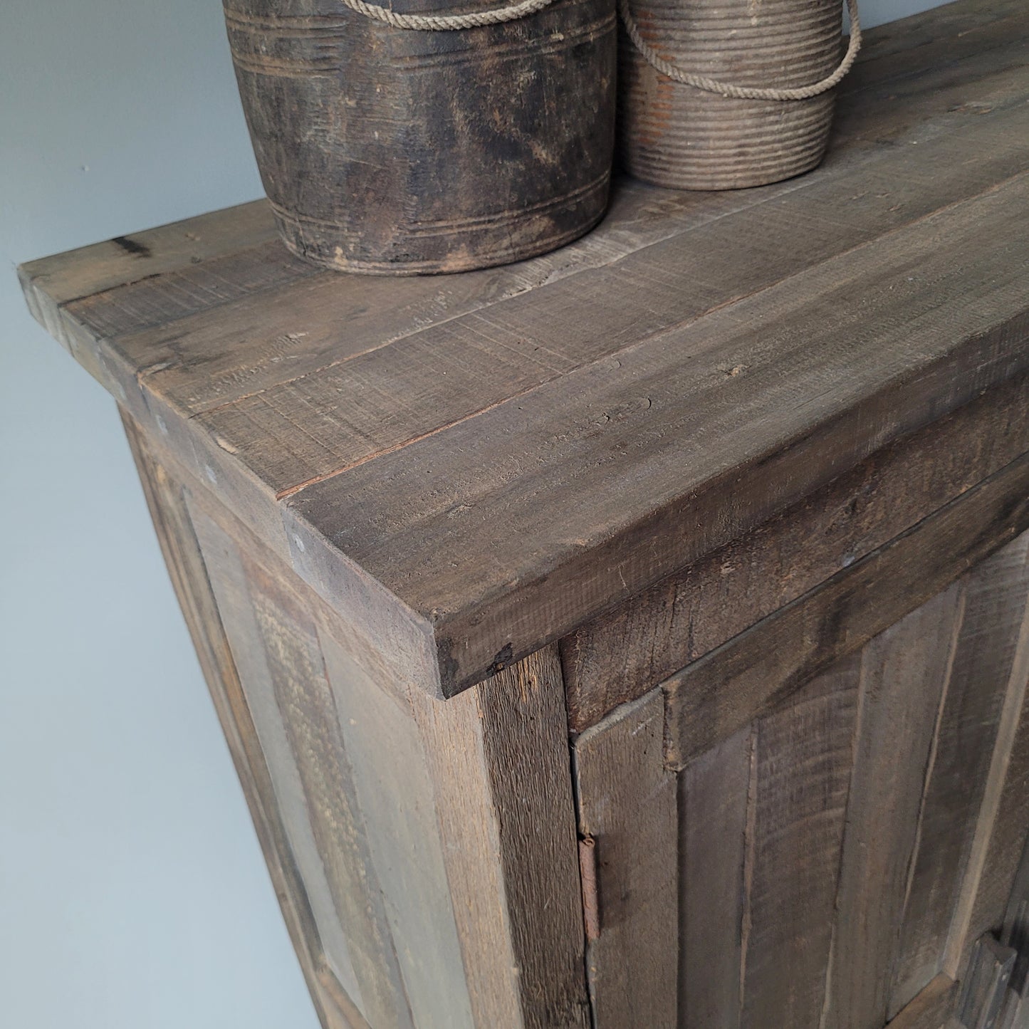Meidenkast driftwood | houten greep