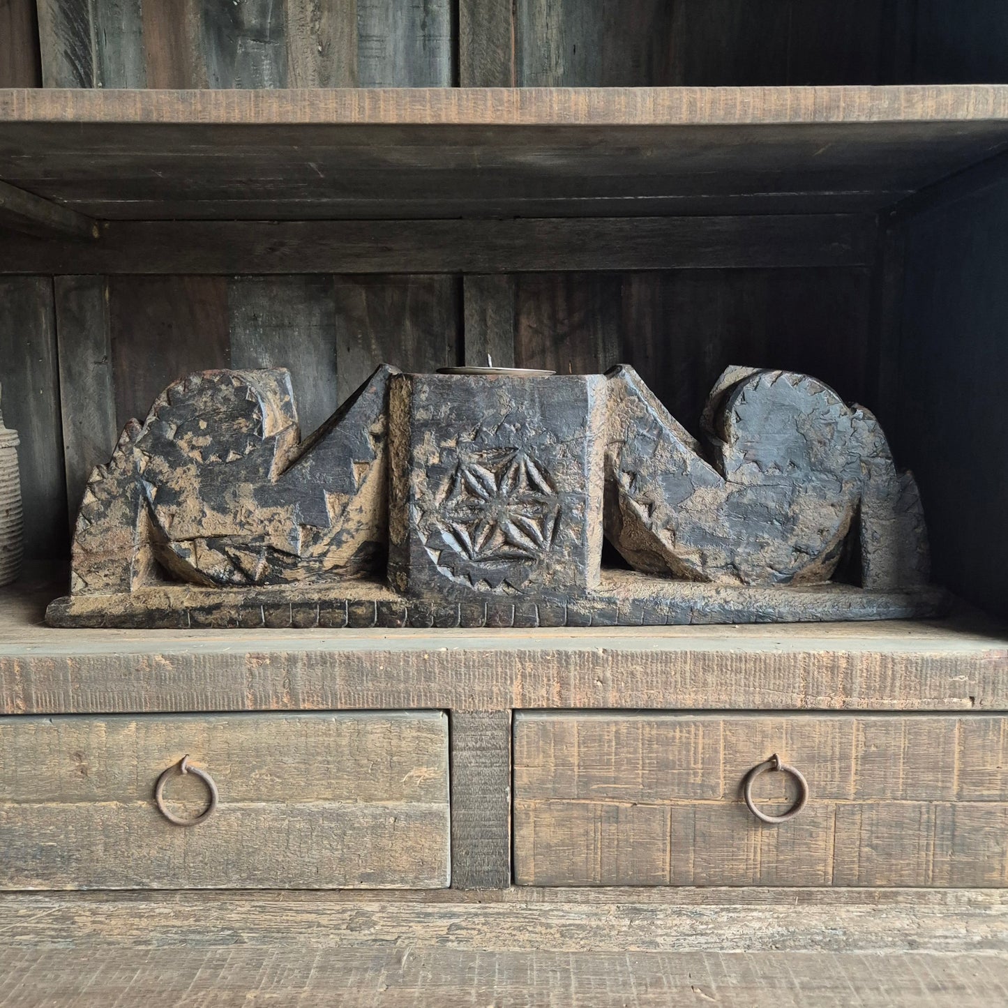 Oud houten ornament nr. 4
