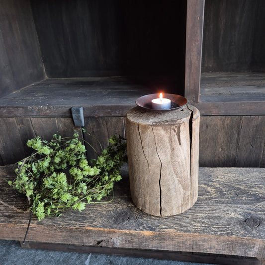 Oud houten kandelaar nr. 2