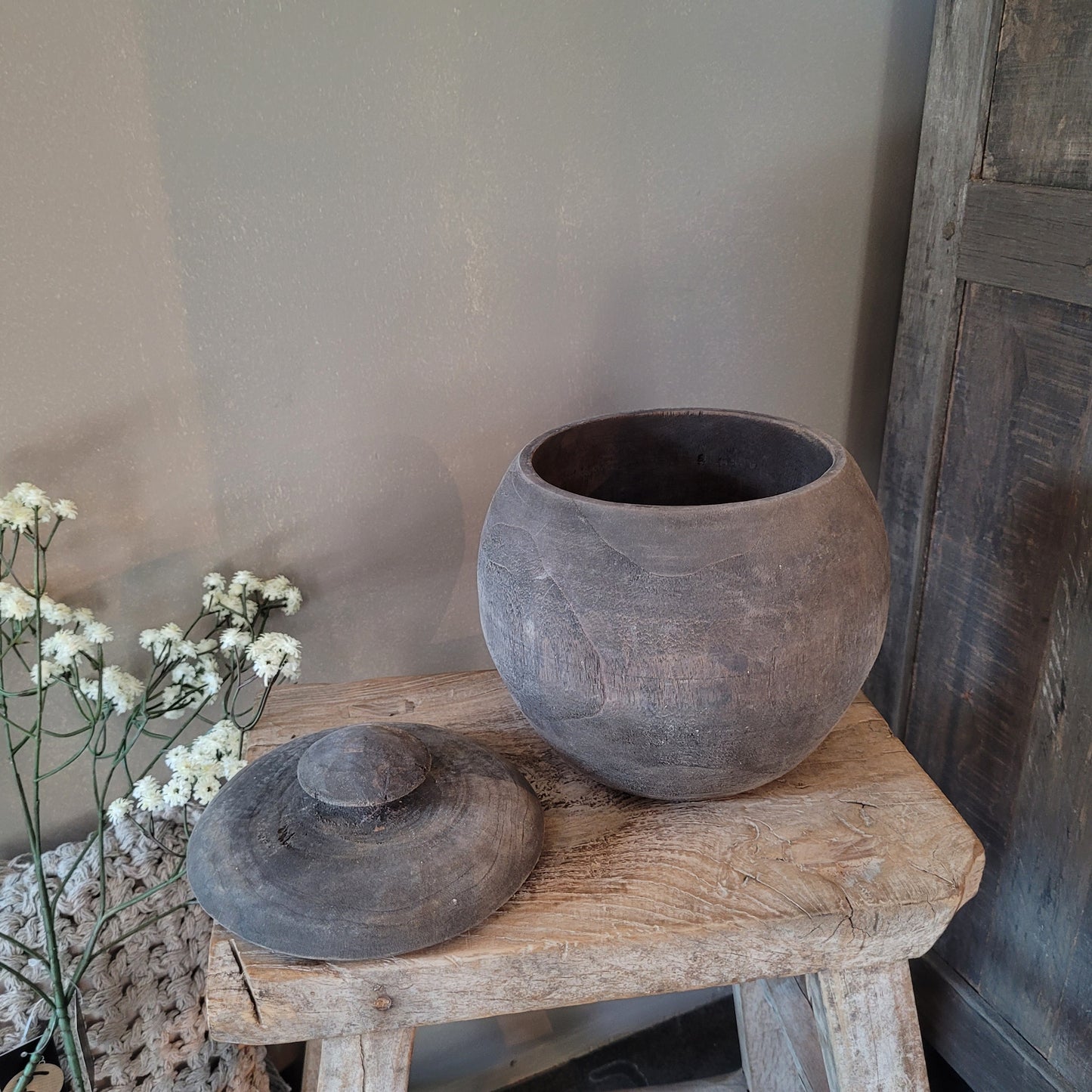 Houten pot met deksel