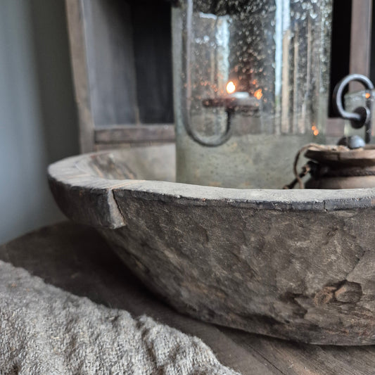 Oud houten schaal met handvat XL nr. 32