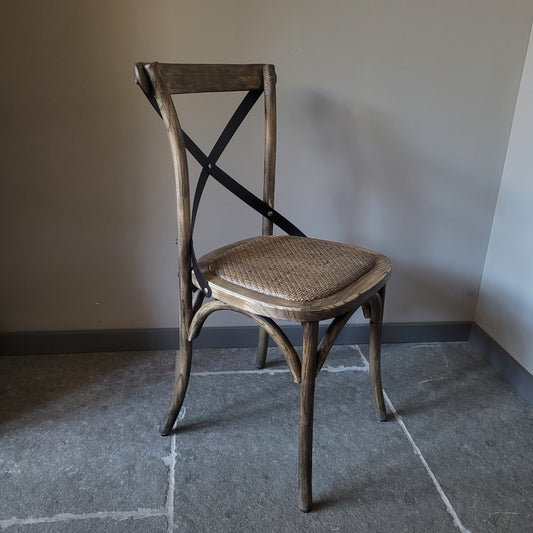 Houten stoel kruisrug | zonder armleuning