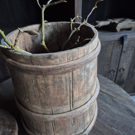 Uniek oud houten karnton kruik met deksel