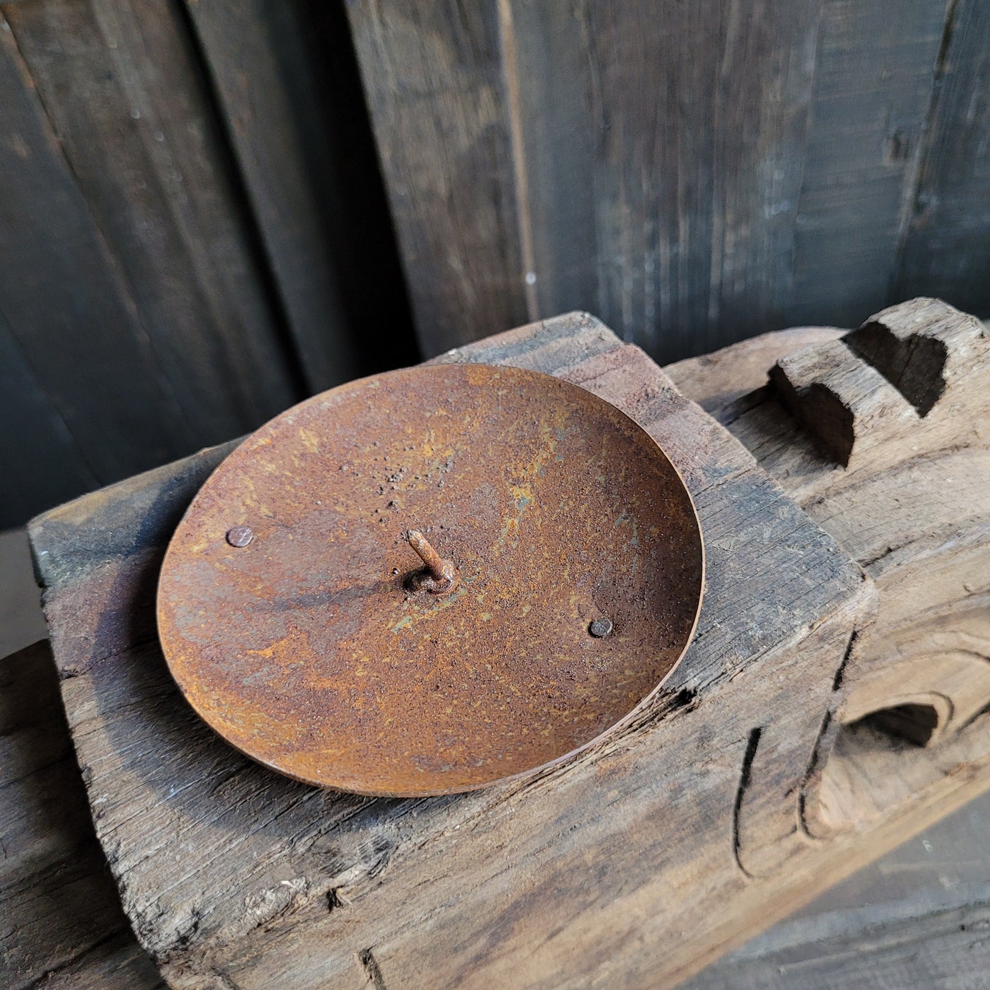 Uniek oud houten ornament