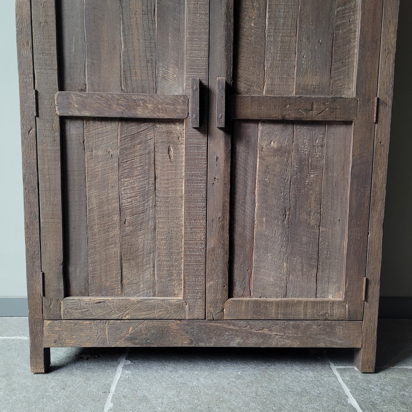 Meidenkast driftwood | houten greep
