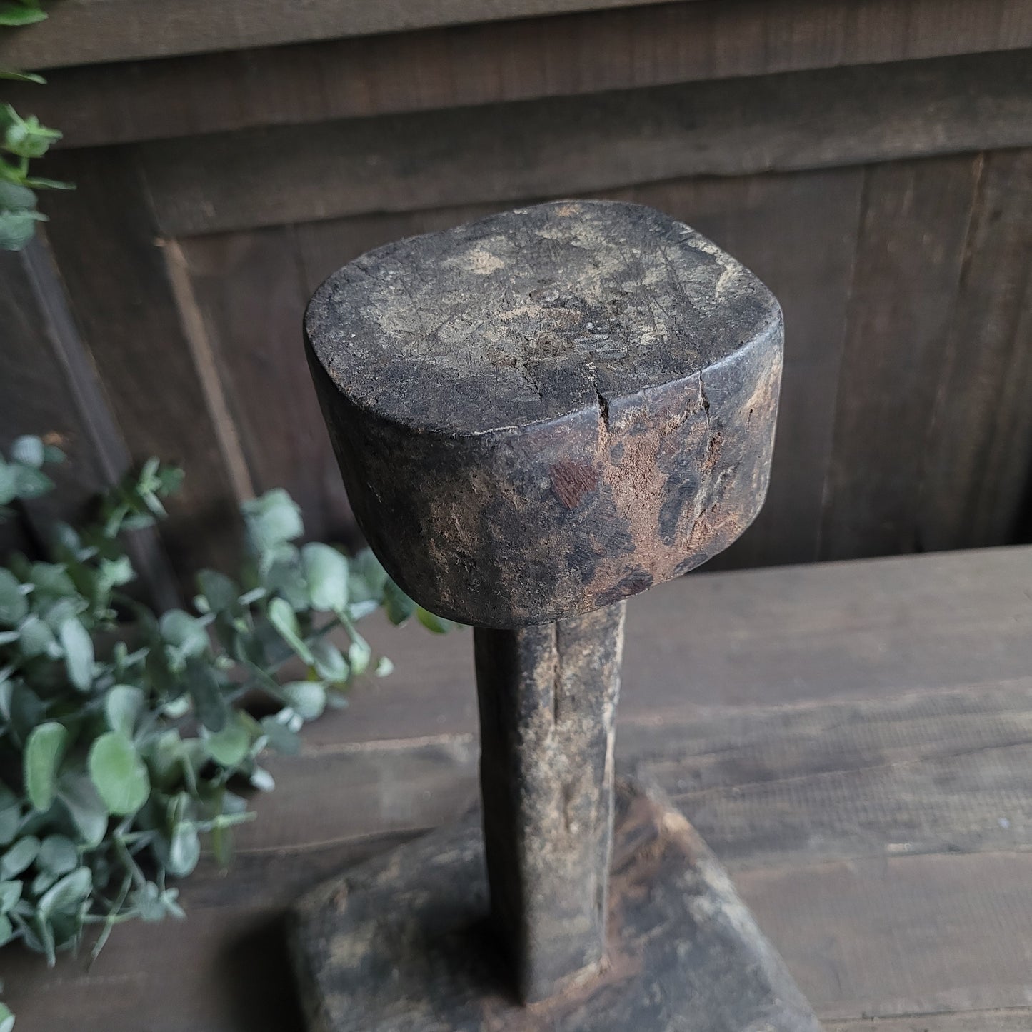 Uniek oud houten kandelaar