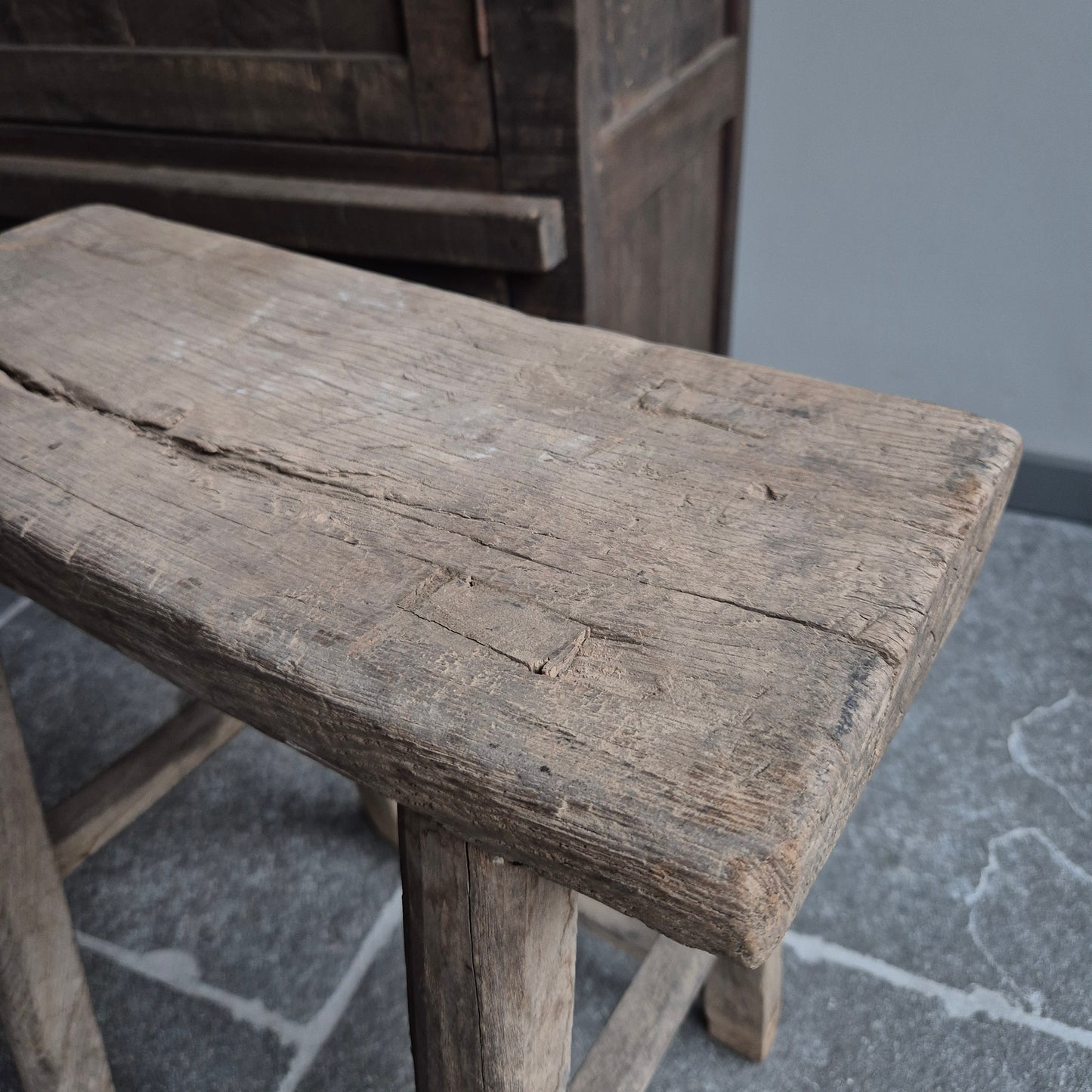 Oud houten kruk nr. 9