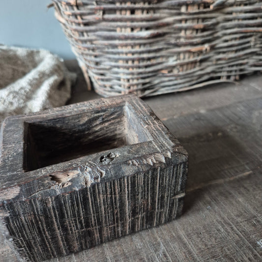 Uniek oud houten schaaltje nr. 5