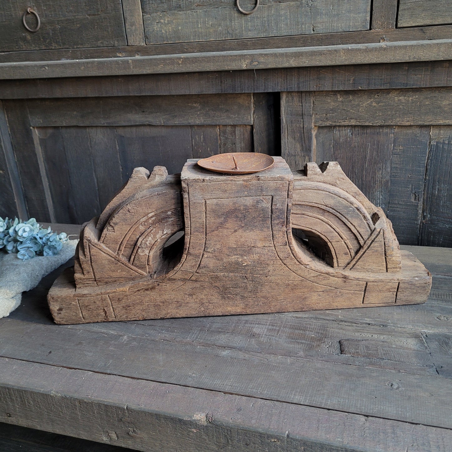 Uniek oud houten ornament